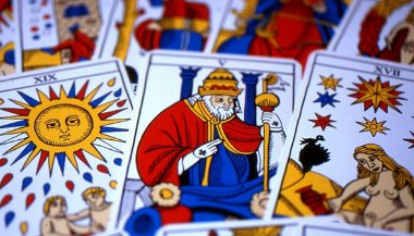 differences-and-similarities-between-major-and-minor-arcana