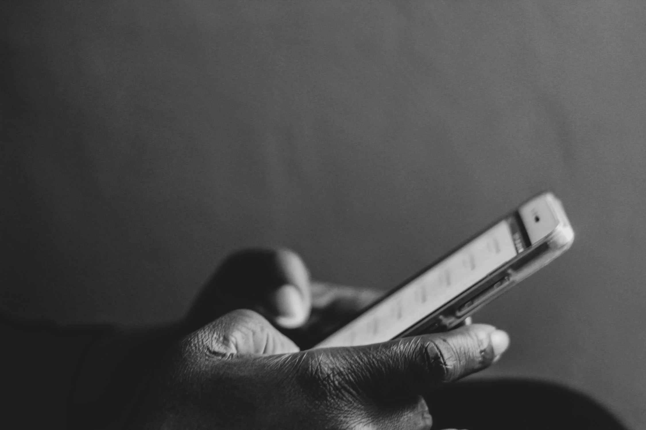 Spiritual Biblical Meaning of Cell Phone in a Dream