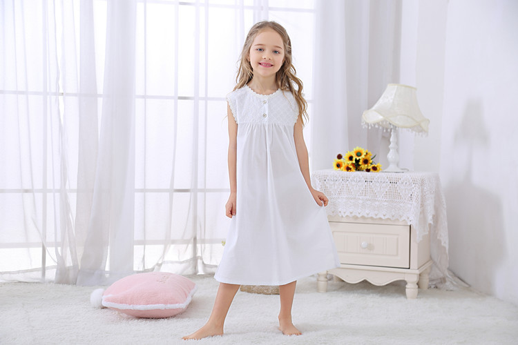 Spiritual Biblical Meaning of a Nightgown in a Dream