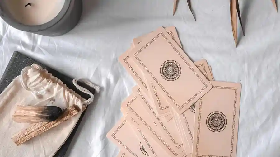 How To Ask Questions To The Tarot